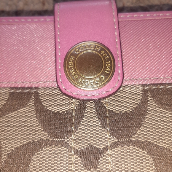 Coach Wallet - Picture 2 of 8